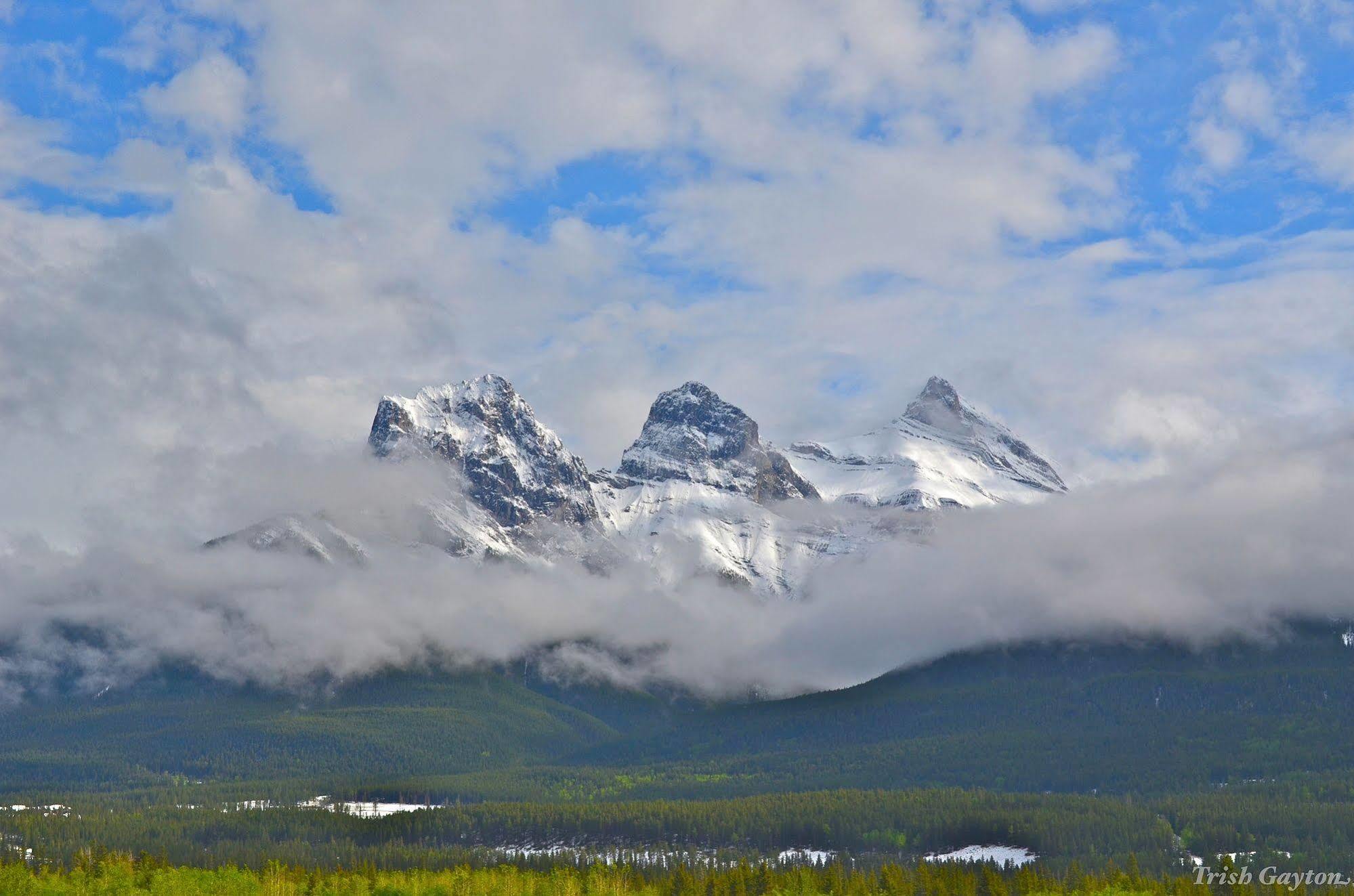 Sunset Mountain Inn Canmore Eksteriør bilde